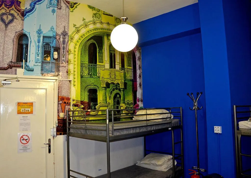 Cooltour Hostel Budapeszt 0*,  Węgry